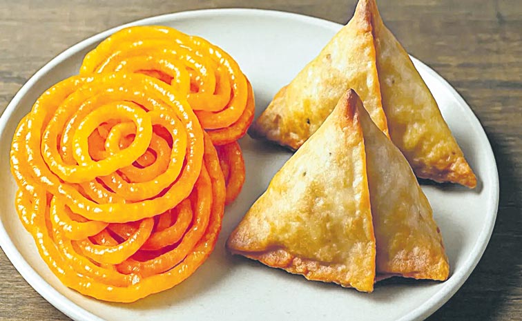 SAMOSA.jpg