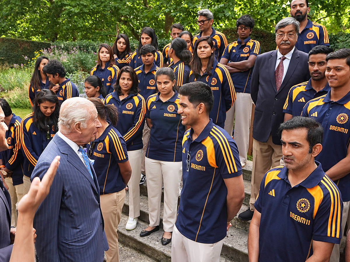 INDvsENG_20_20Team_20India_20Meeting_20with_20King_20Charles_20III_20at_20the_20Clarence_20House_20in_20London__20_2811_29.jpg 11
