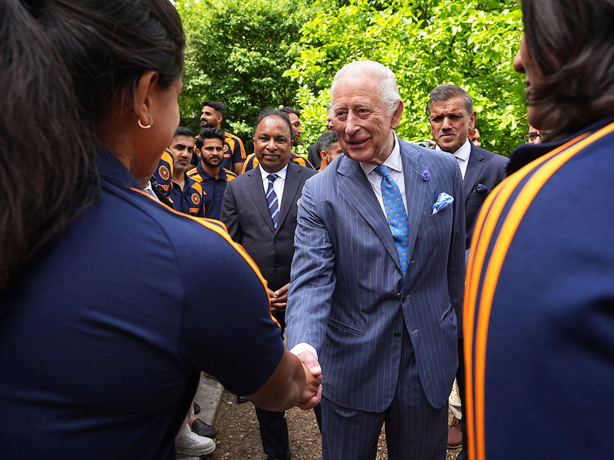 INDvsENG_20_20Team_20India_20Meeting_20with_20King_20Charles_20III_20at_20the_20Clarence_20House_20in_20London__20_2815_29.jpg 15
