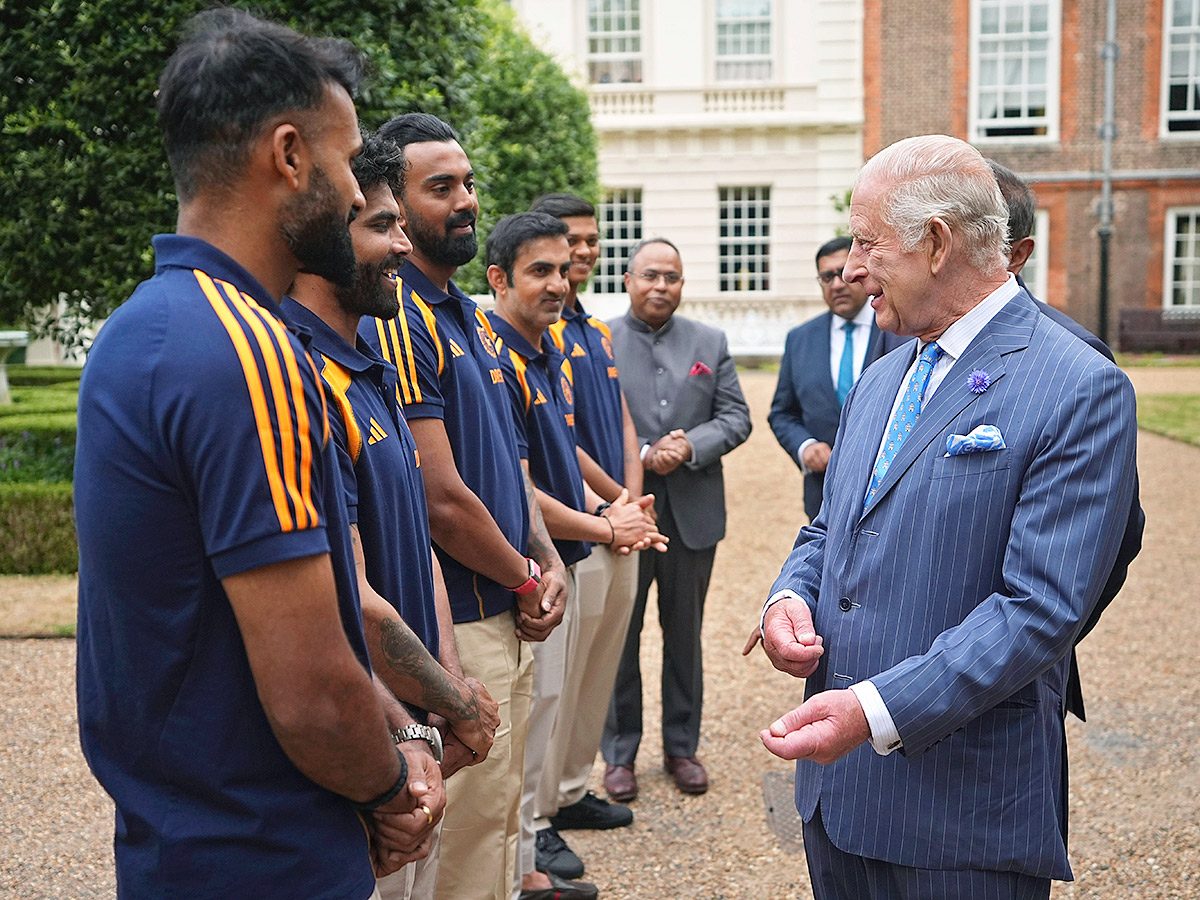 INDvsENG_20_20Team_20India_20Meeting_20with_20King_20Charles_20III_20at_20the_20Clarence_20House_20in_20London__20_2819_29.jpg 19