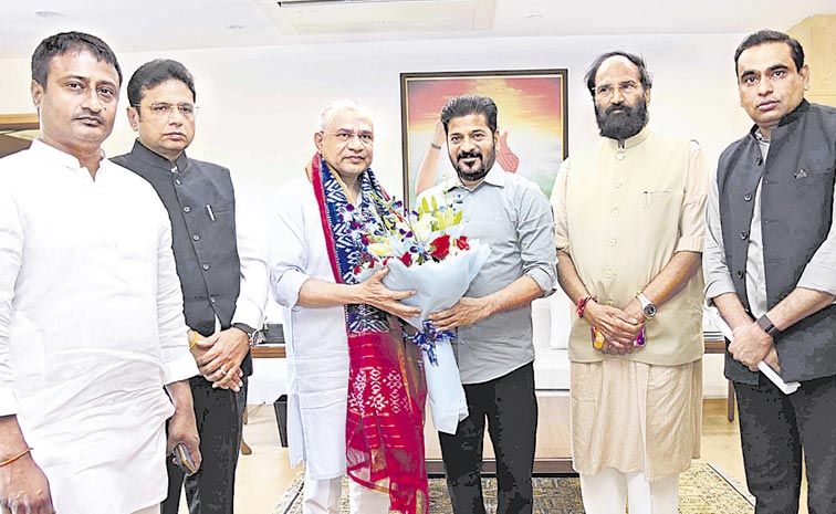 T-CM-MEET-RAILWAY-MIN-3.jpg