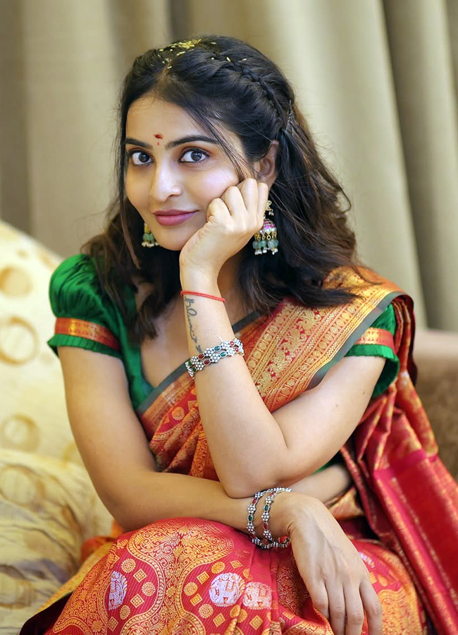 ananya_20nagalla3.jpg 4