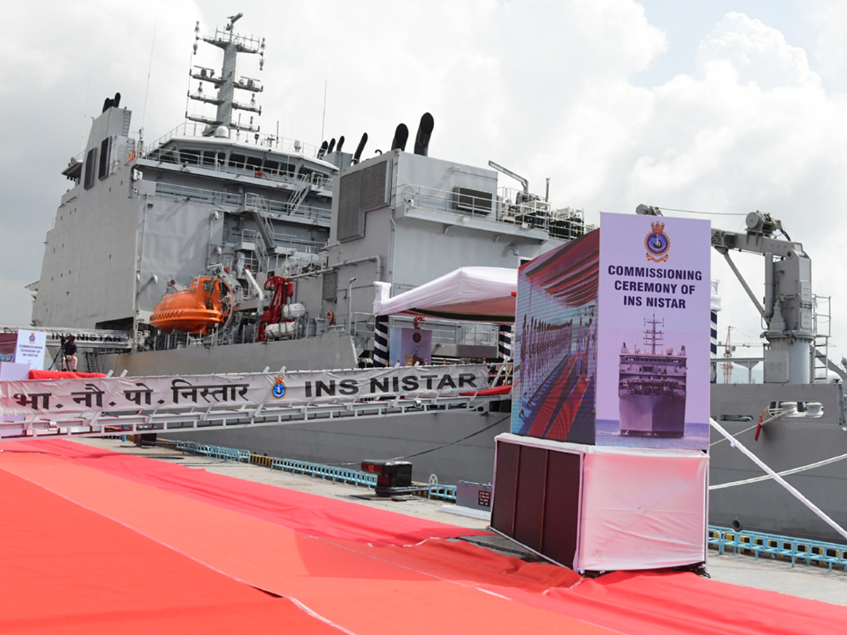 Ceremony_20of_20the_20Indian_20Navy_20Ship_20Nistar_20in_20Visakhapatnam__20_2811_29.jpg 11
