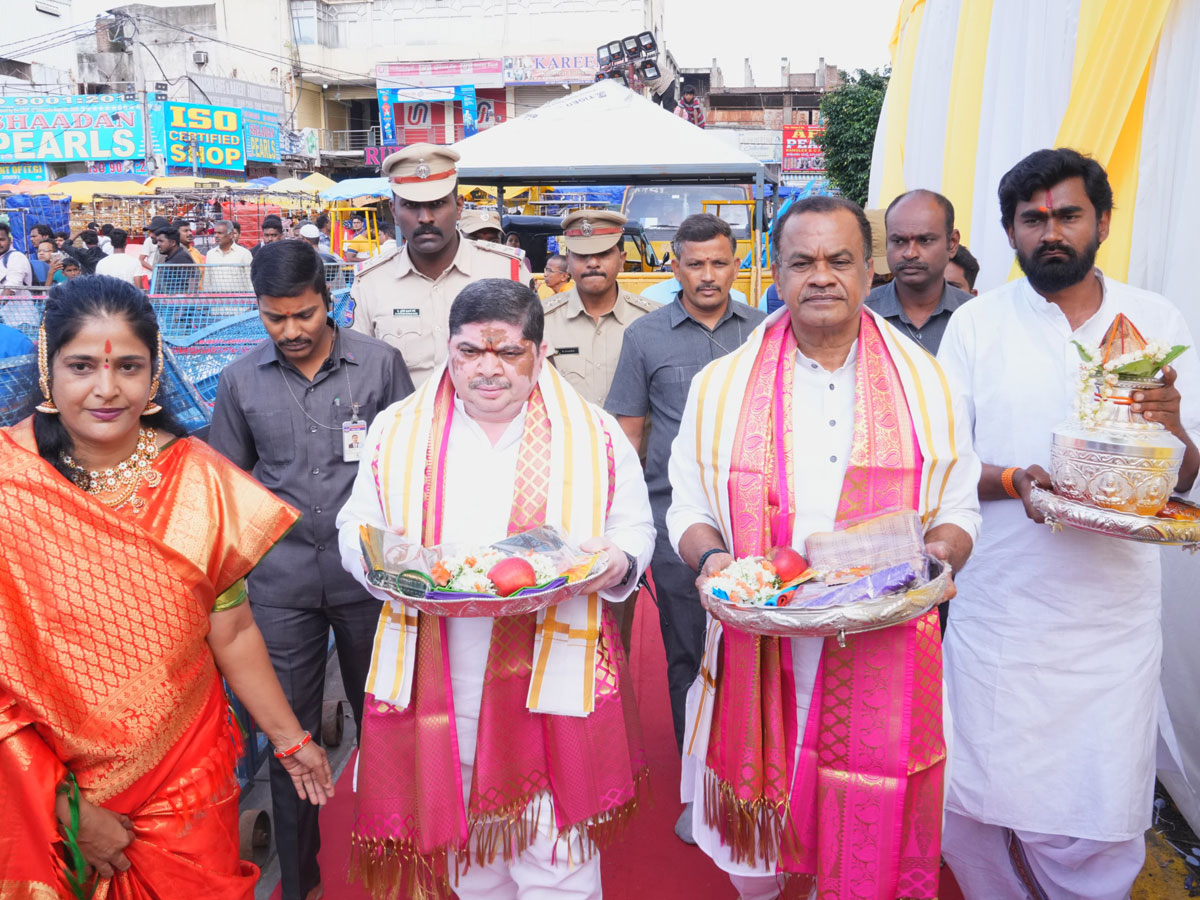 Hyderabad_20Bonalu_202025_20Photos_20_2824_29.jpg 31