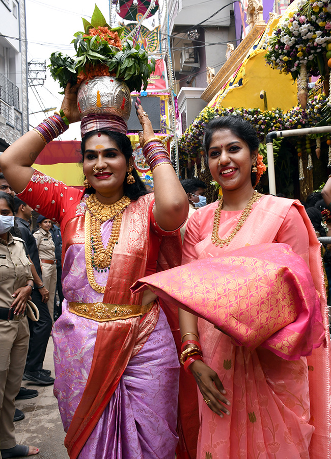 Devotional_20_20Bonalu_202025_20Festival_20in_20Telangana_20Photos__20_282_29.jpg 28