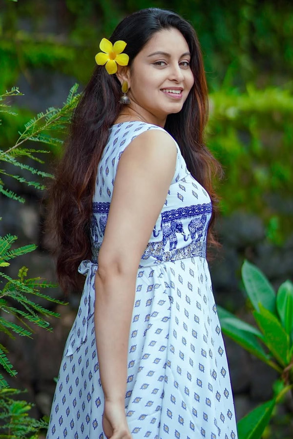 Tollywood_20Actress_20Abhinaya_20enjoying_20Her_20Kerala_20vacation_20Photos_20_284_29.jpg 5