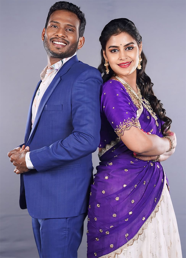 Bigg_20Boss_20fame_20Sonia_20Akula_20announced_20her_20pregnancy__20_2813_29.jpg 13