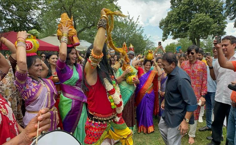 London-bonalu.jpg
