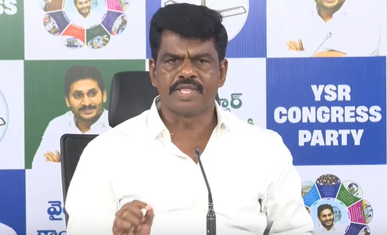 Gorantla-Madhav-Angry-Over-.jpg