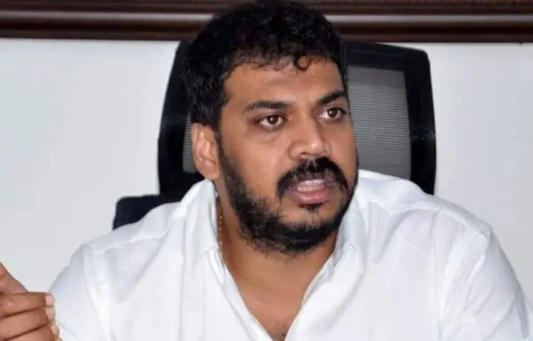 anil.jpg