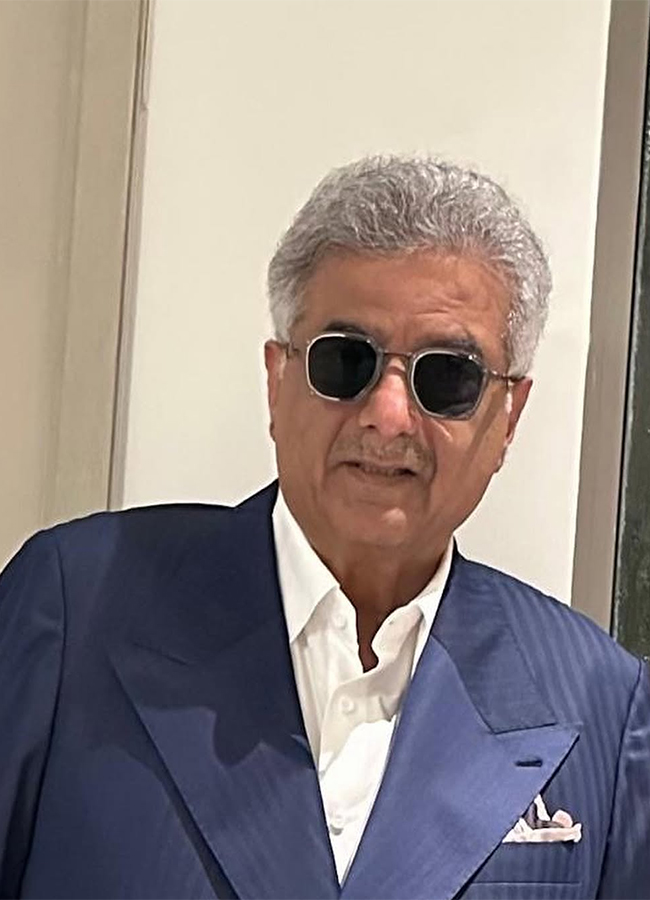Boney_20Kapoor_20shocking_20body_20transformation_20reveals_20Lost_2026_20Kgs_20without_20Gym__20_2818_29.jpg 18