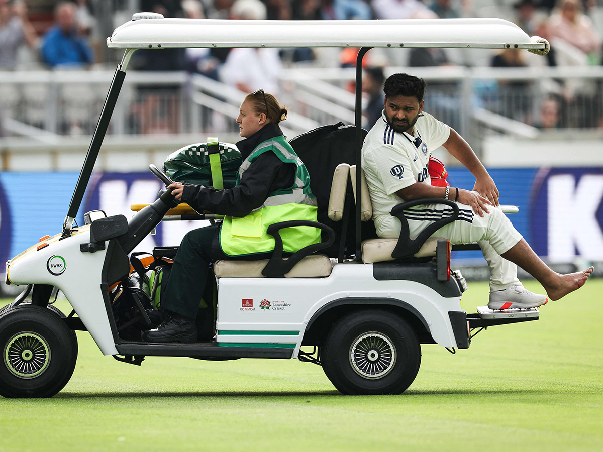 Rishabh_20Pant_20injury_20fourth_20test_20India_20and_20England_20Photos_2.jpg 2