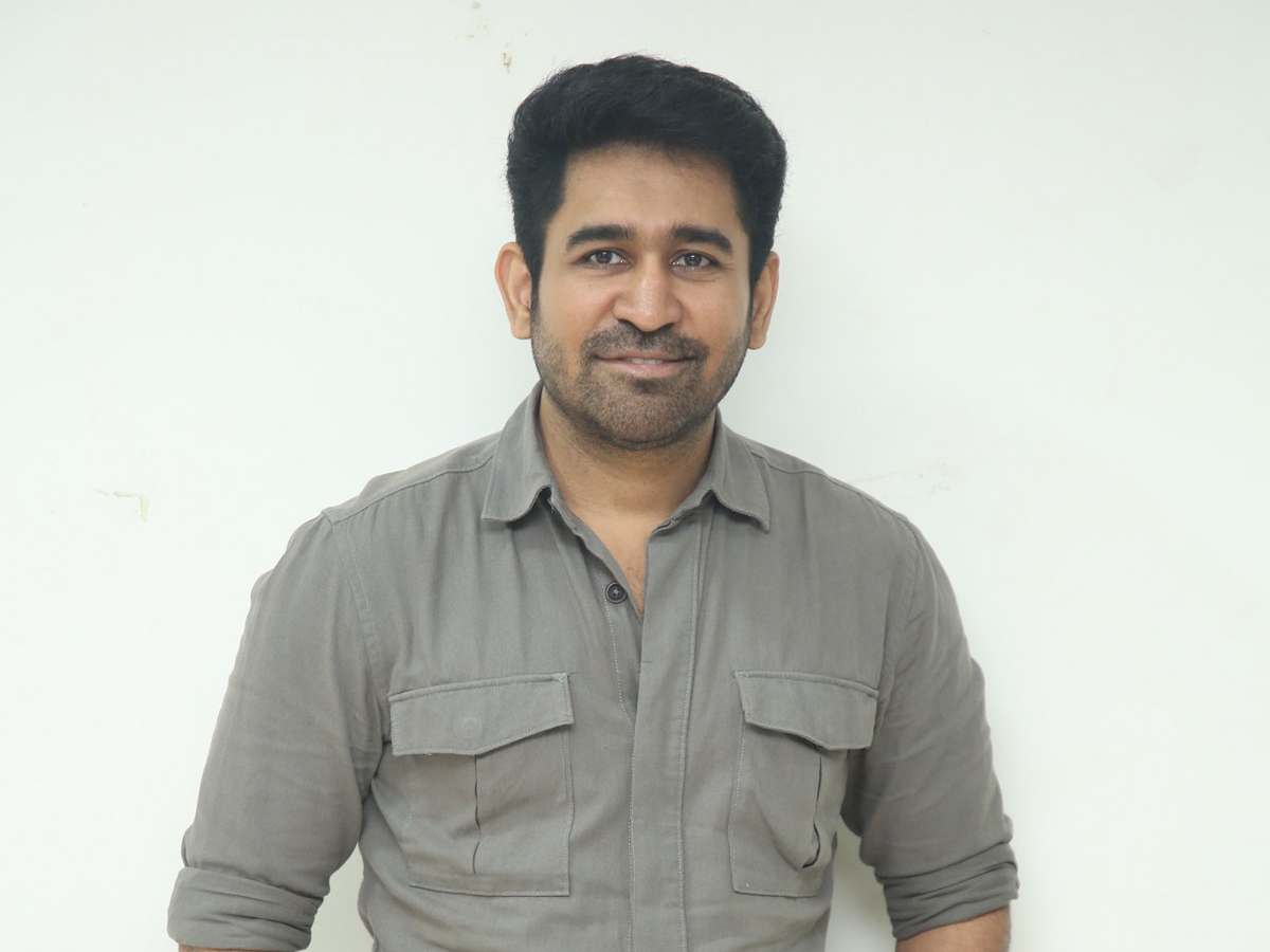 Vijay_20Antony_20Bhadrakali_20Movie_20Teaser_20Launch_20Event_20__20_2815_29.jpg 15