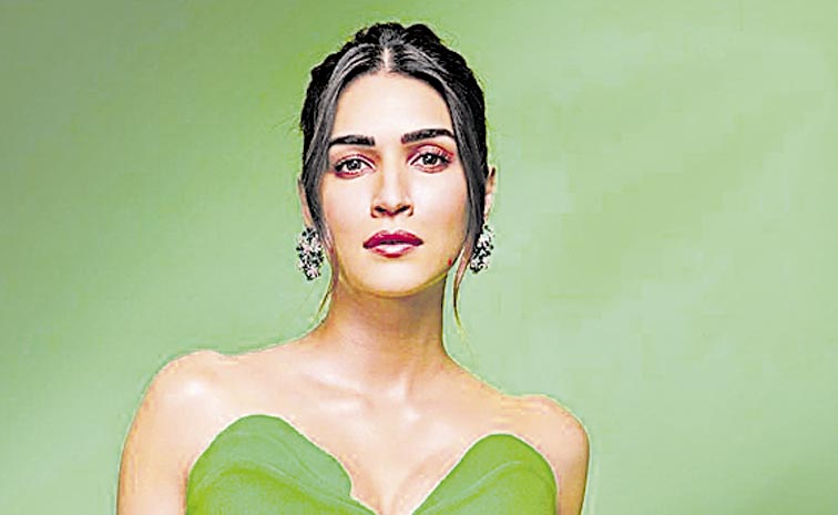 Krithi-Sanon-Green.jpg