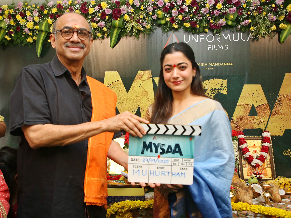 Rashmika_20Mandanna_20MYSAA_20Movie_20Opening_20Photos_20_285_29.jpg 6