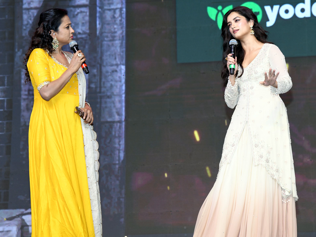 kingdom_20movie_20trailer_20launch_20event_20at_20tirupathi5.jpg 6