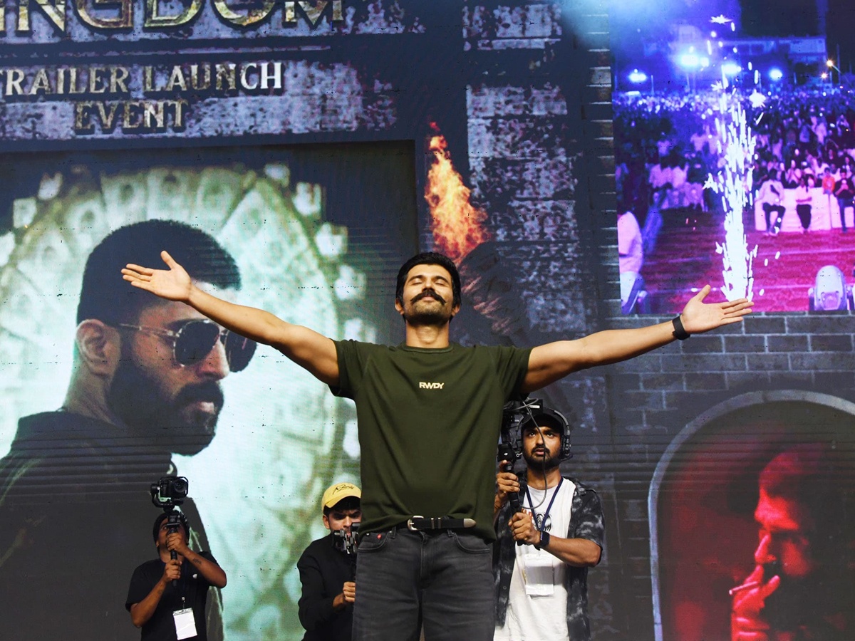 kingdom_20movie_20trailer_20launch_20event_20at_20tirupathi7.jpg 8