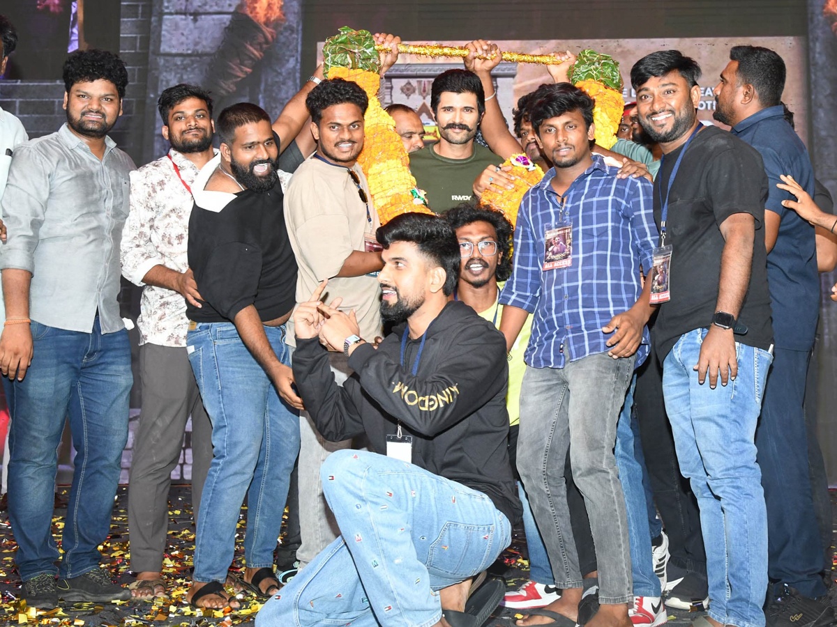 kingdom_20movie_20trailer_20launch_20event_20at_20tirupathi9.jpg 10