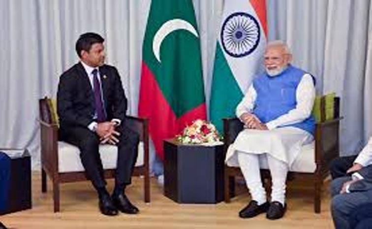modi_2C-moizza.jpg