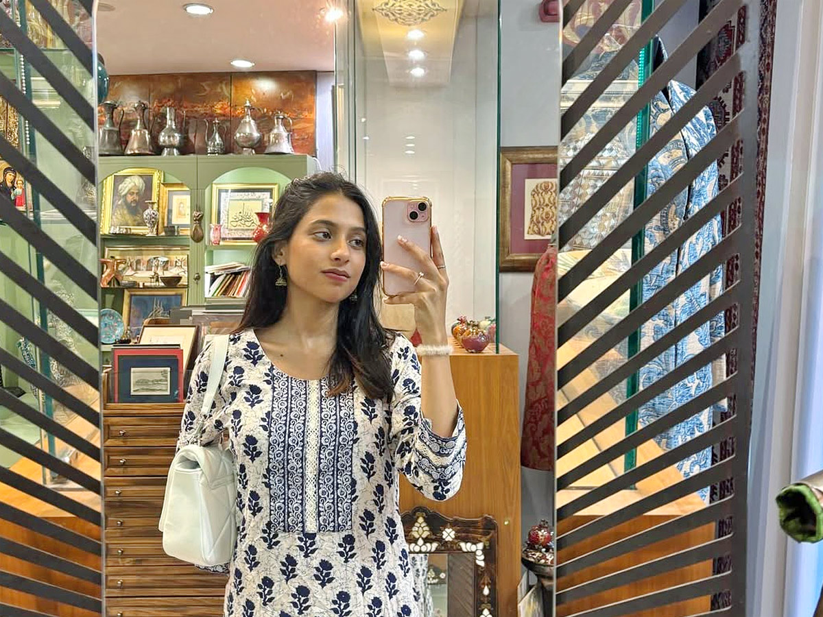 Divya_20Deshmukh_20is_20the_20first_20Indian_20woman_20champion_2C_20Becomes_20Grandmaster_20Photos_20_2812_29.jpg 13