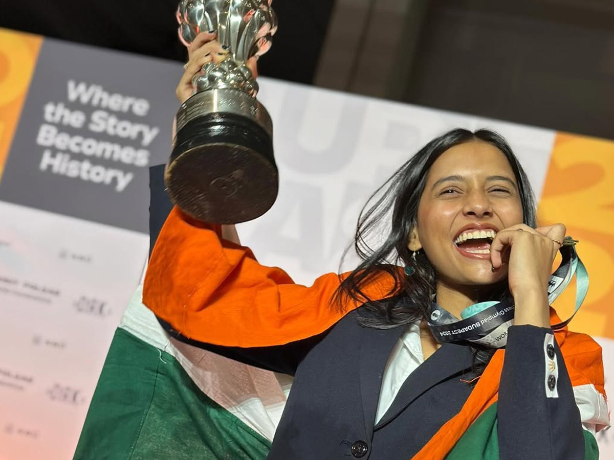 Divya_20Deshmukh_20is_20the_20first_20Indian_20woman_20champion_2C_20Becomes_20Grandmaster_20Photos_20_282_29.jpg 3