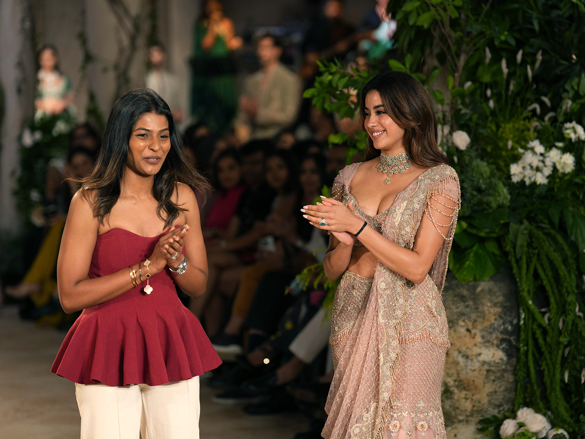 FDCI_20India_20Couture_20Week_202025_20Bollywood_20Actor_20Janhvi_20Kapoor_20Photos__20_287_29.jpg 7