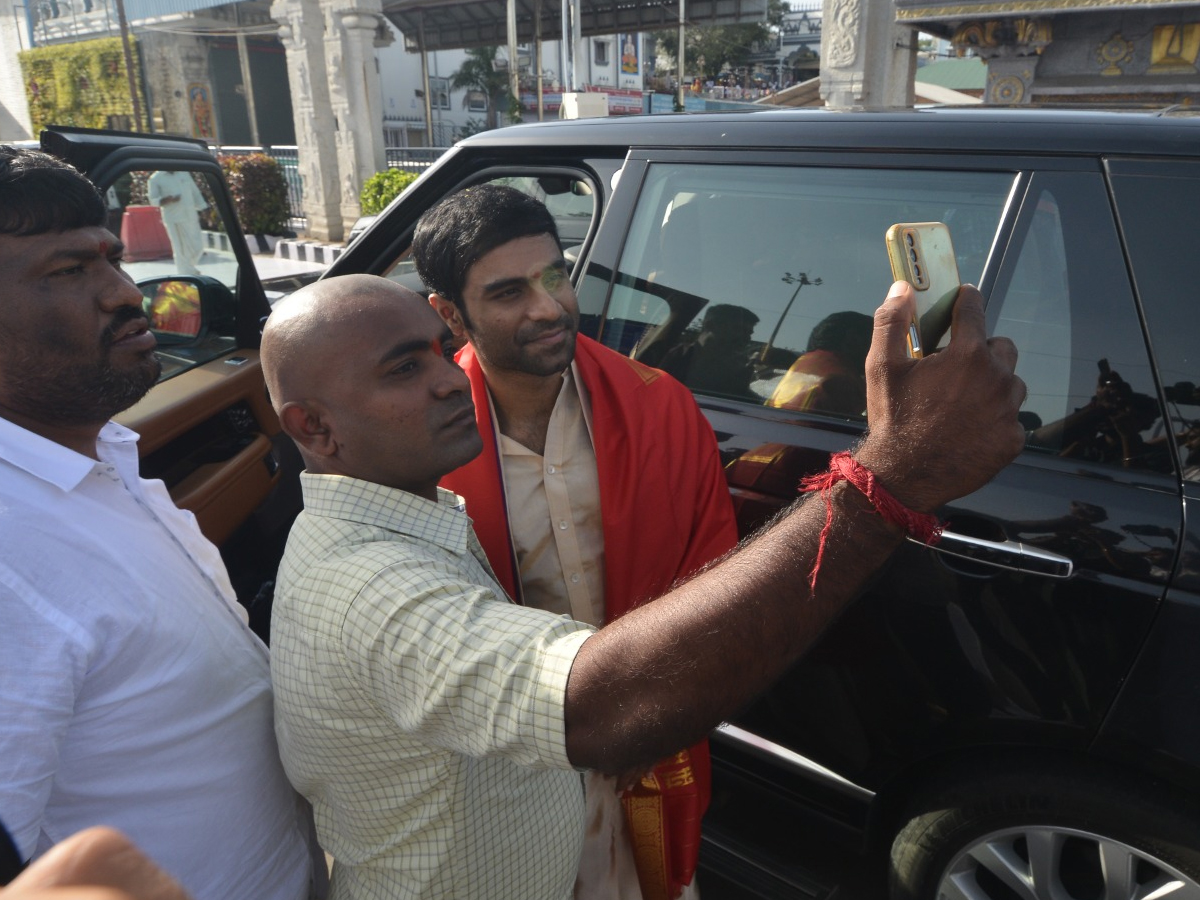 Kireeti_20in_20tirumala10.jpg 8