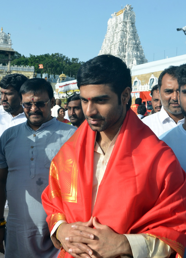 Kireeti_20in_20tirumala12.jpg 10