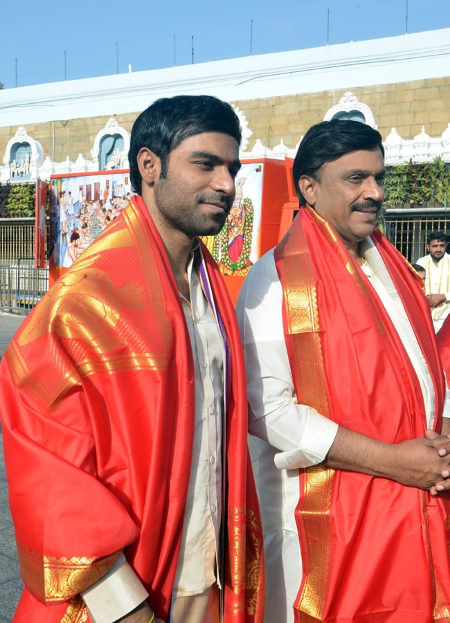 Kireeti_20in_20tirumala2.jpg 2