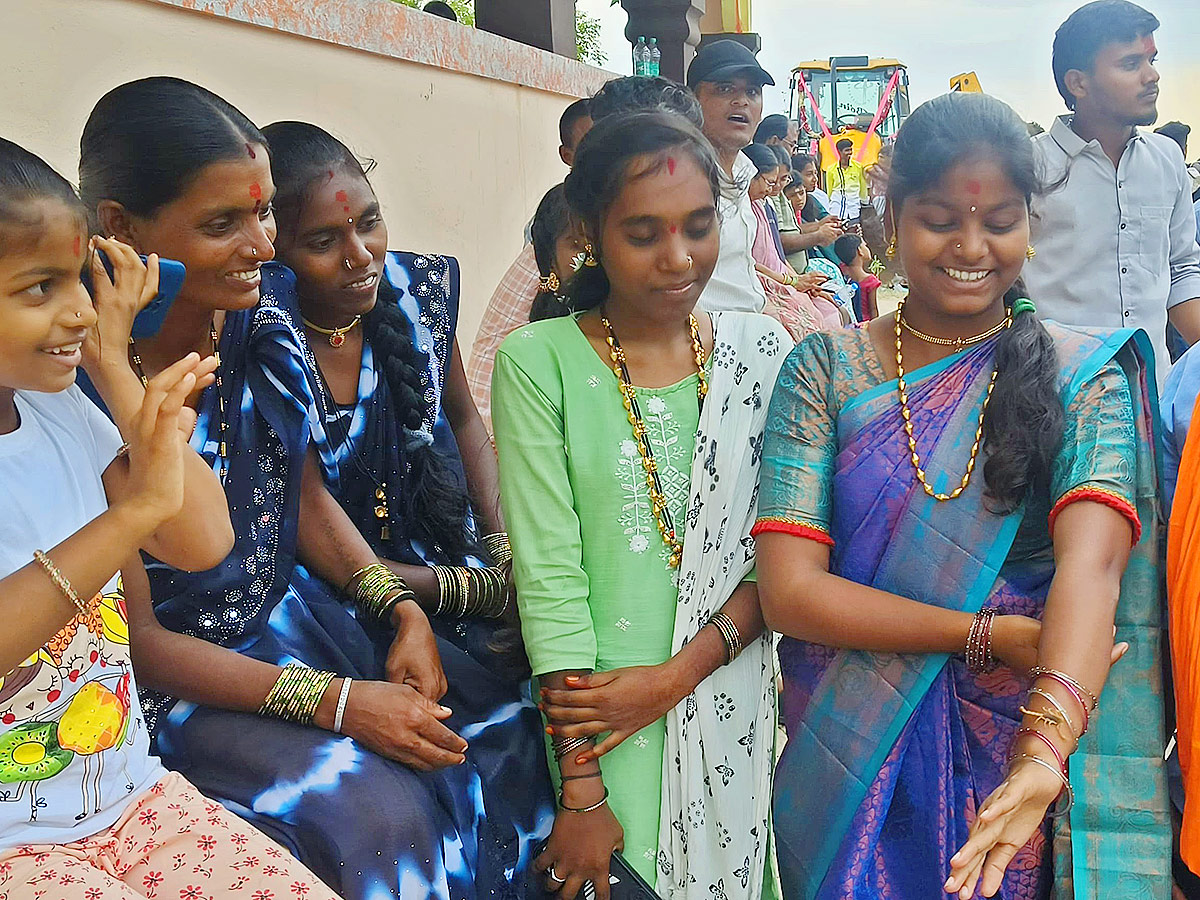 Tella_20Panchami_20in_20Mahabubnagar__20_2810_29.jpg 10