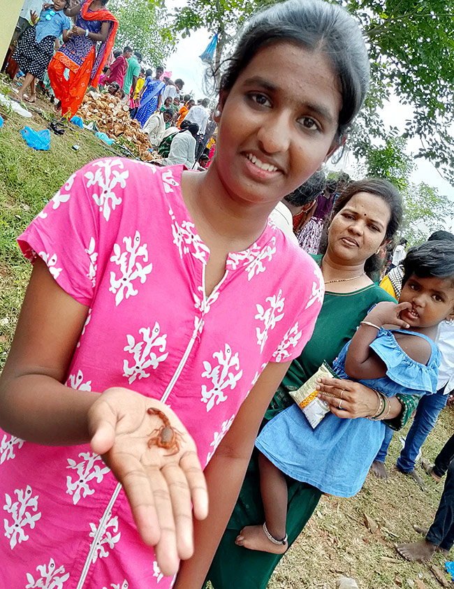 Tella_20Panchami_20in_20Mahabubnagar__20_2822_29.jpg 22