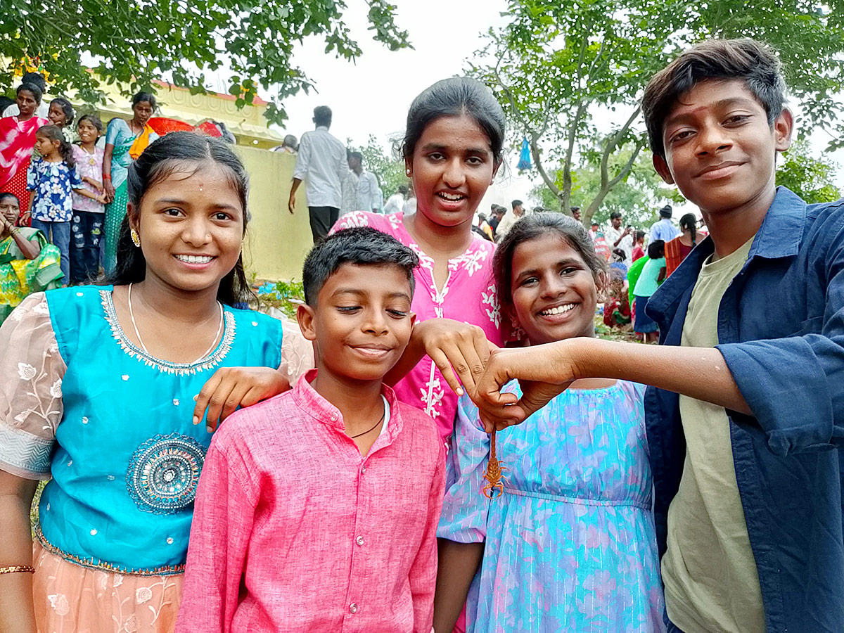 Tella_20Panchami_20in_20Mahabubnagar__20_283_29.jpg 3