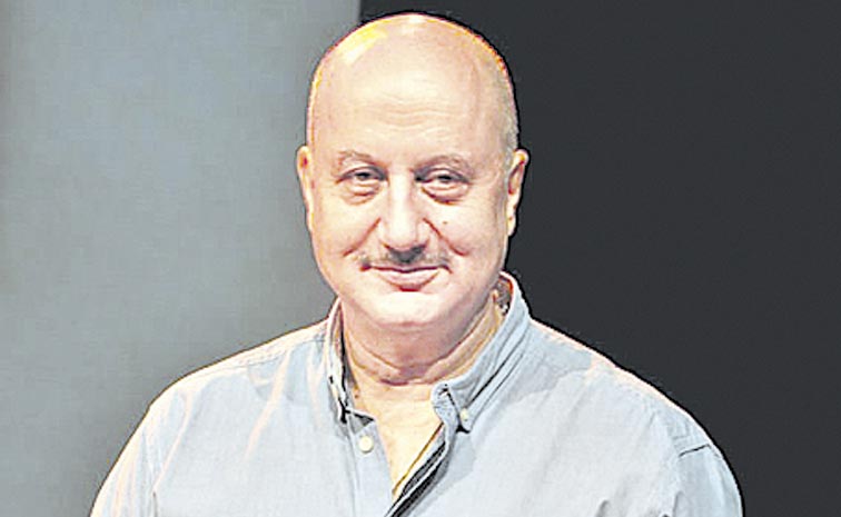 AnupamKher5.jpg