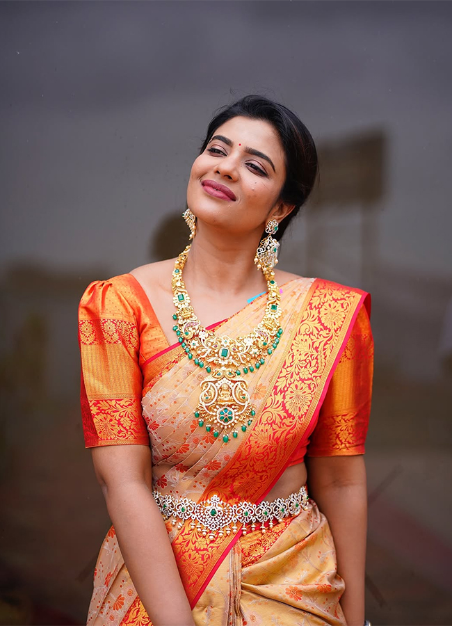 Tollywood_20Actress_20Aishwarya_20Rajesh_20Latest_20Photos_4.jpg 4
