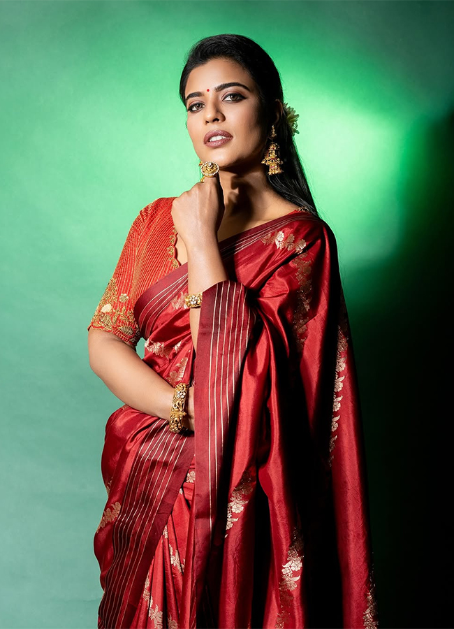 Tollywood_20Actress_20Aishwarya_20Rajesh_20Latest_20Photos_8.jpg 8