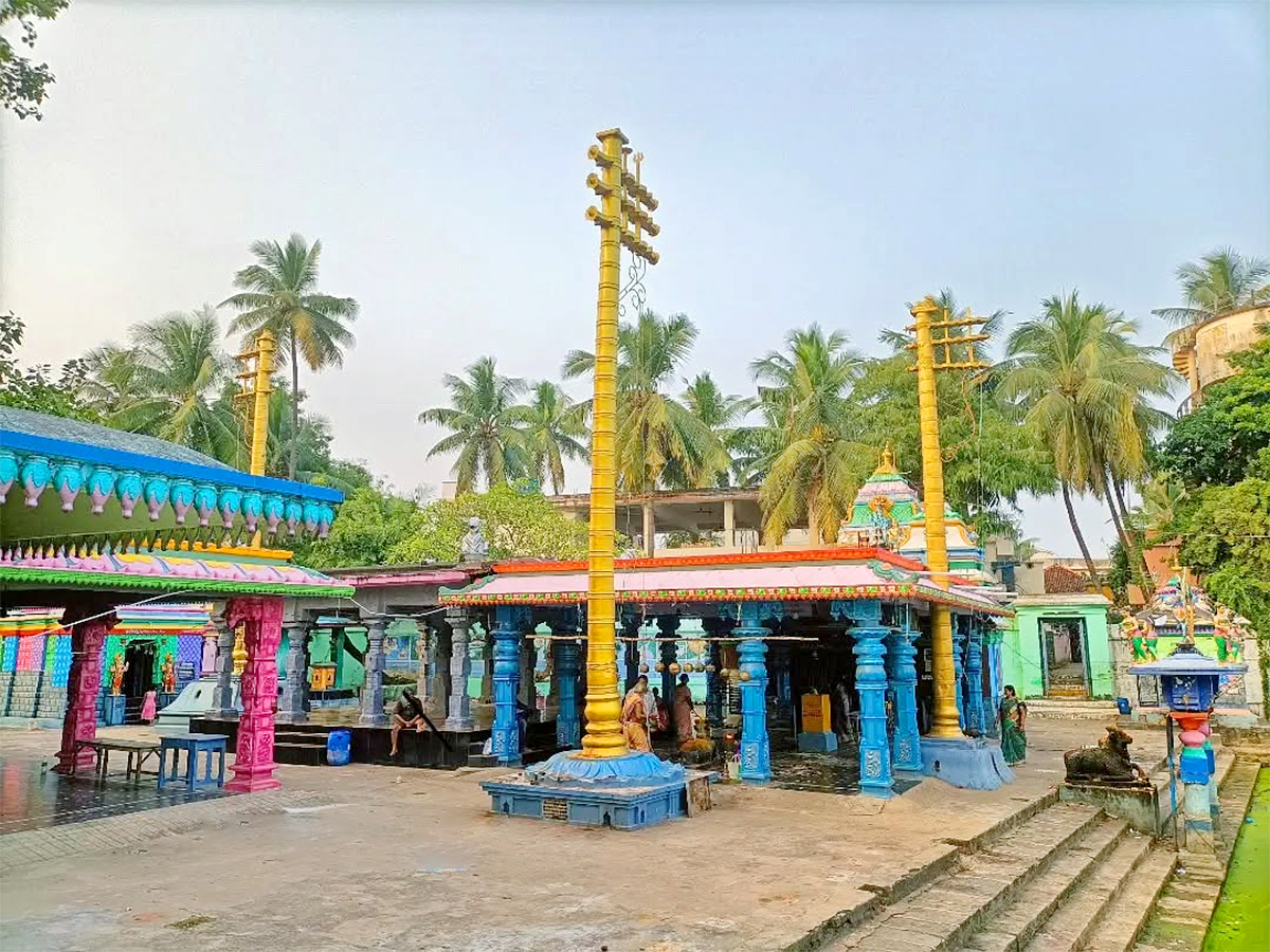 Natta_20Rameswara_20Temple_20Penumantra_20West_20Godavari_20District_7.jpg 7