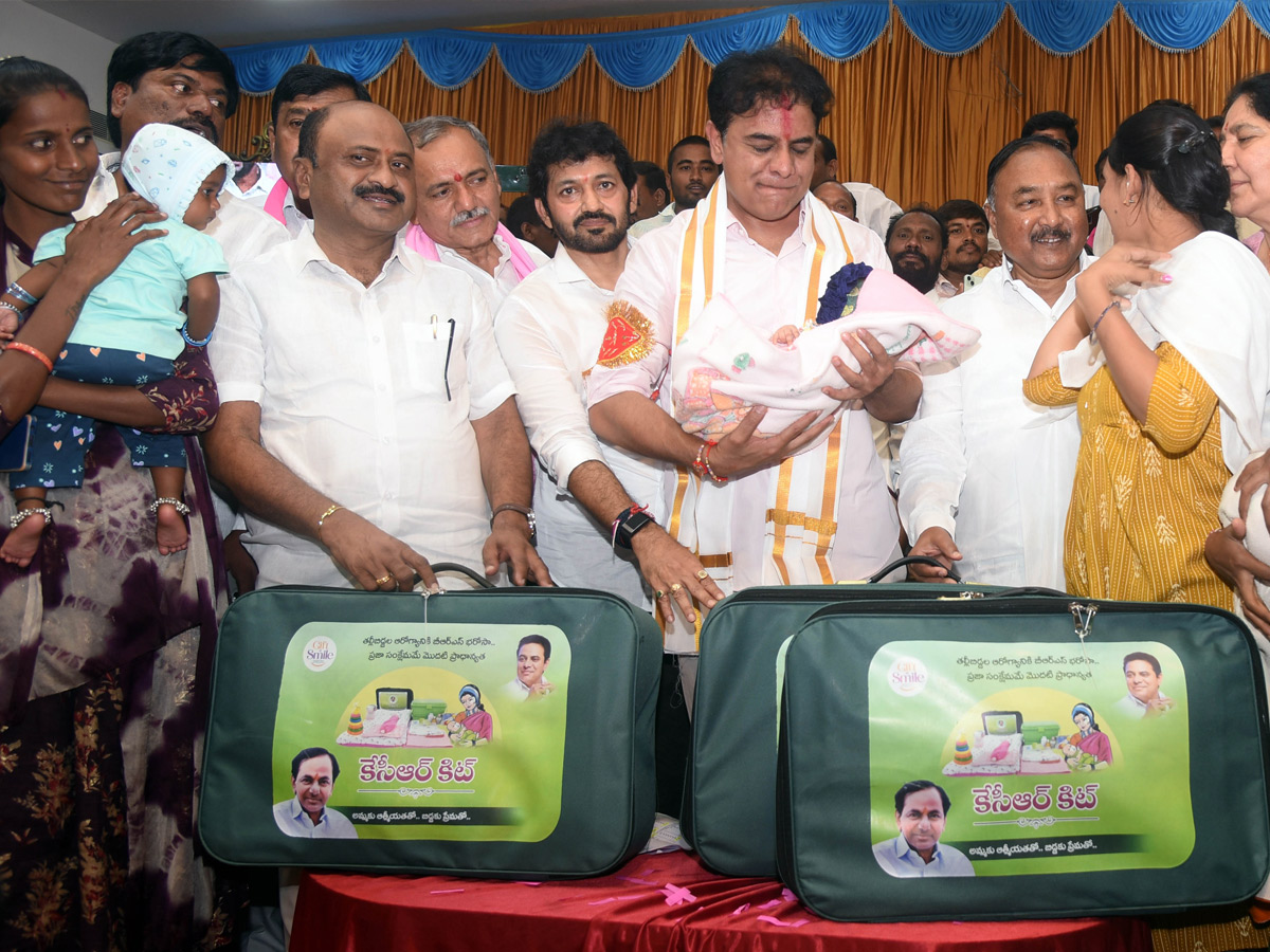 Best_20Photos_20of_20The_20Week_20in_20AP_20and_20Telangana_20Photo_20Gallery_20_2852_29.jpg 46