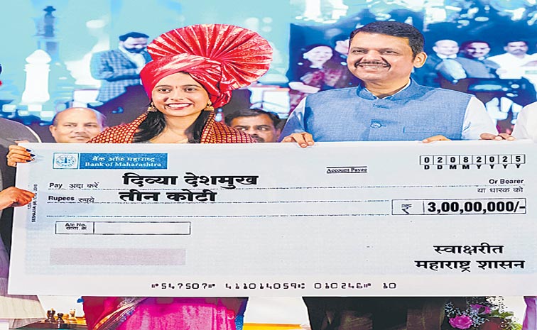 DIVYA-FELICITATION-MAH4Z.jpg