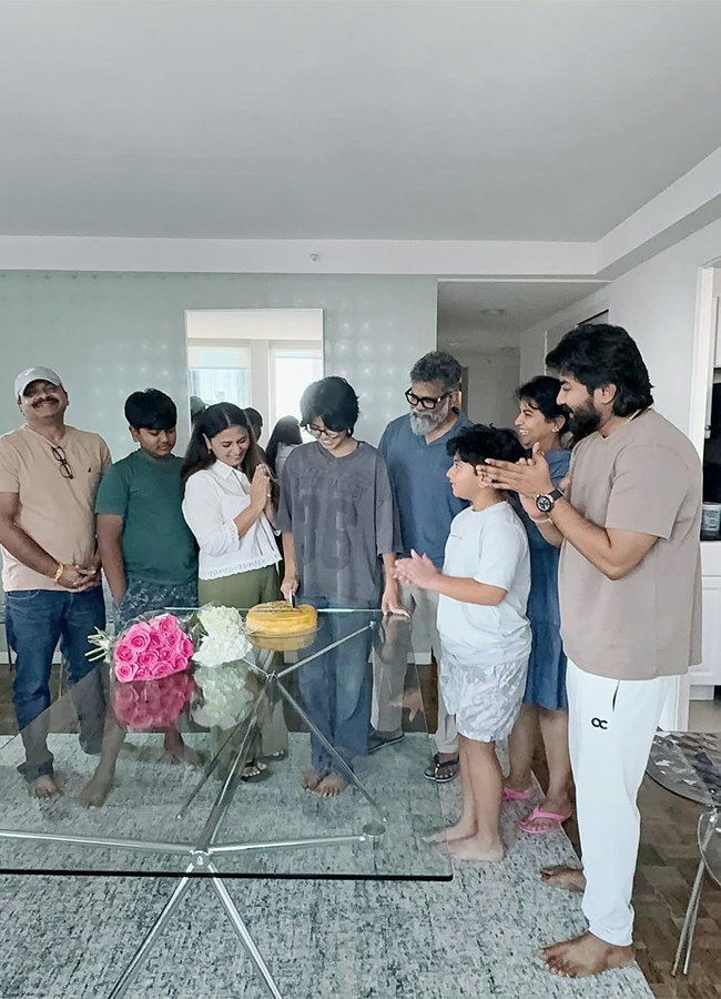 Best_20Child_20Artist_20Sukumar_20Daughter_20Sukriti_20Veni_20Gandhi_20Tatha_20Chettu_23.jpg 22