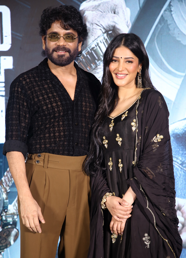 Coolie_20movie_20pre_20release_20event_20in_20hyd3.jpg 4