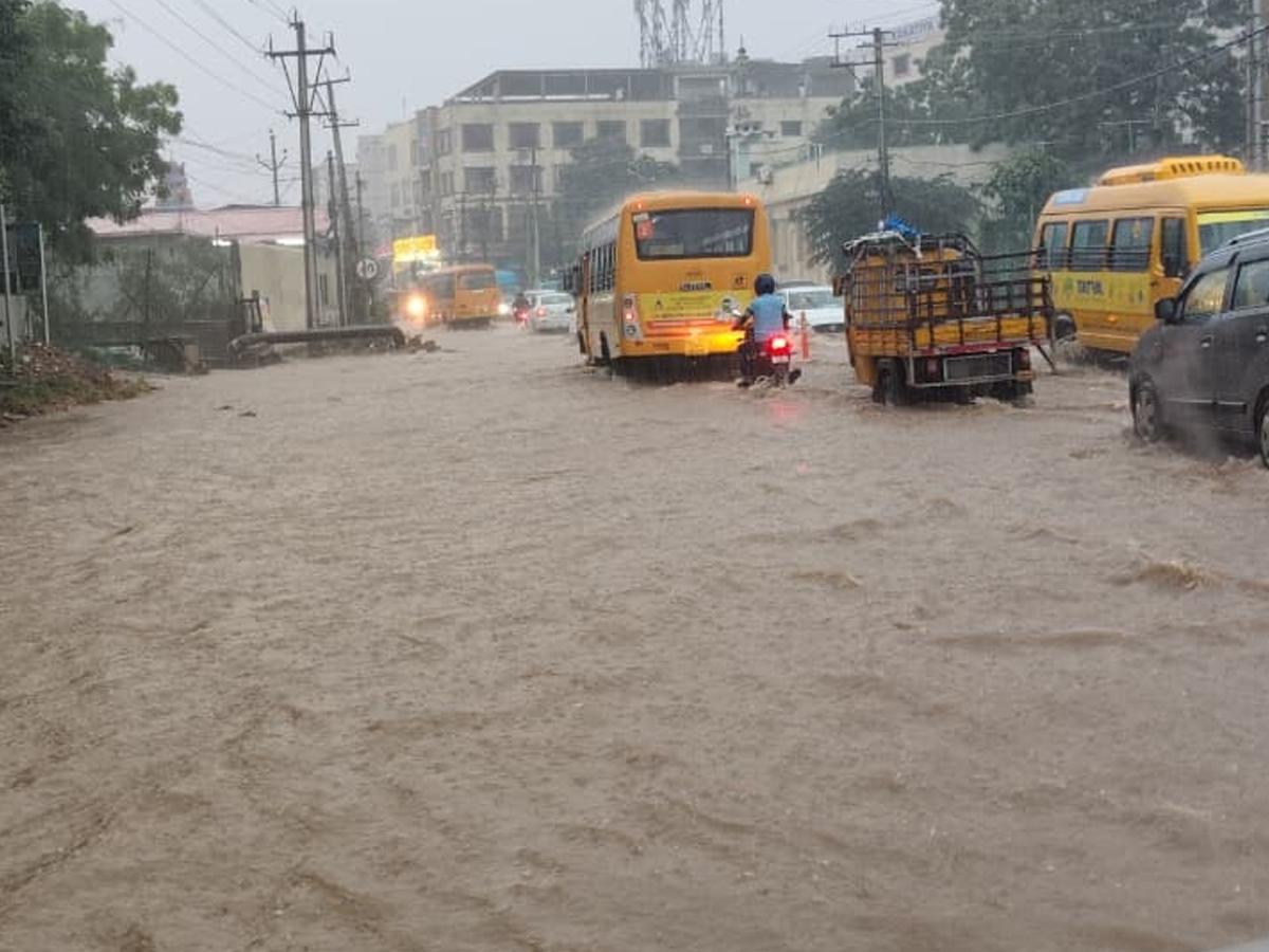 Rains_20in_20Hyd1_0.jpg 2