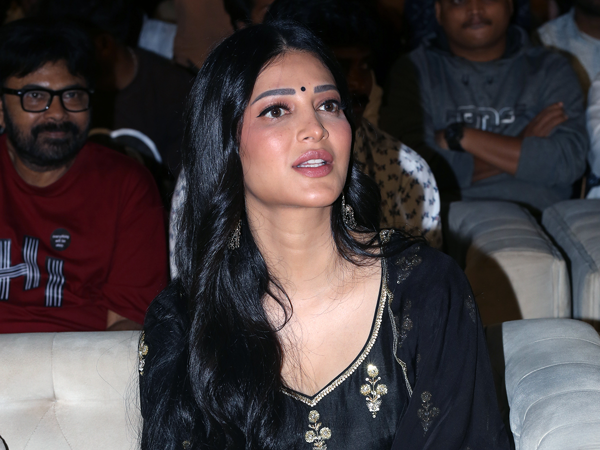 Shruti_20Haasan_20in_20Coolie_20Pre_20Release_20Event_20Photos_6.jpg 6