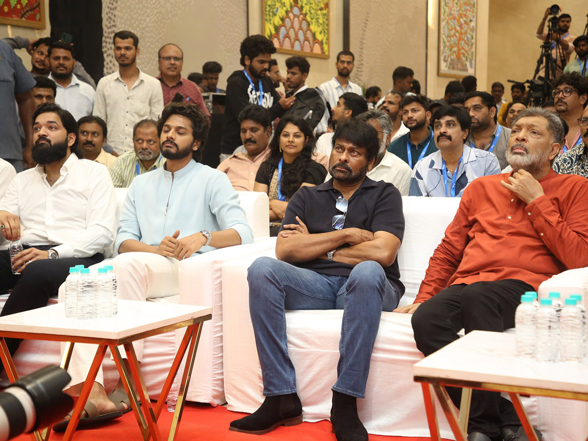 Chiranjeevi_20_20Mega_20Blood_20Donation_20Drive_20Phoenix_20Foundation_20Photos__20_289_29.jpg 9