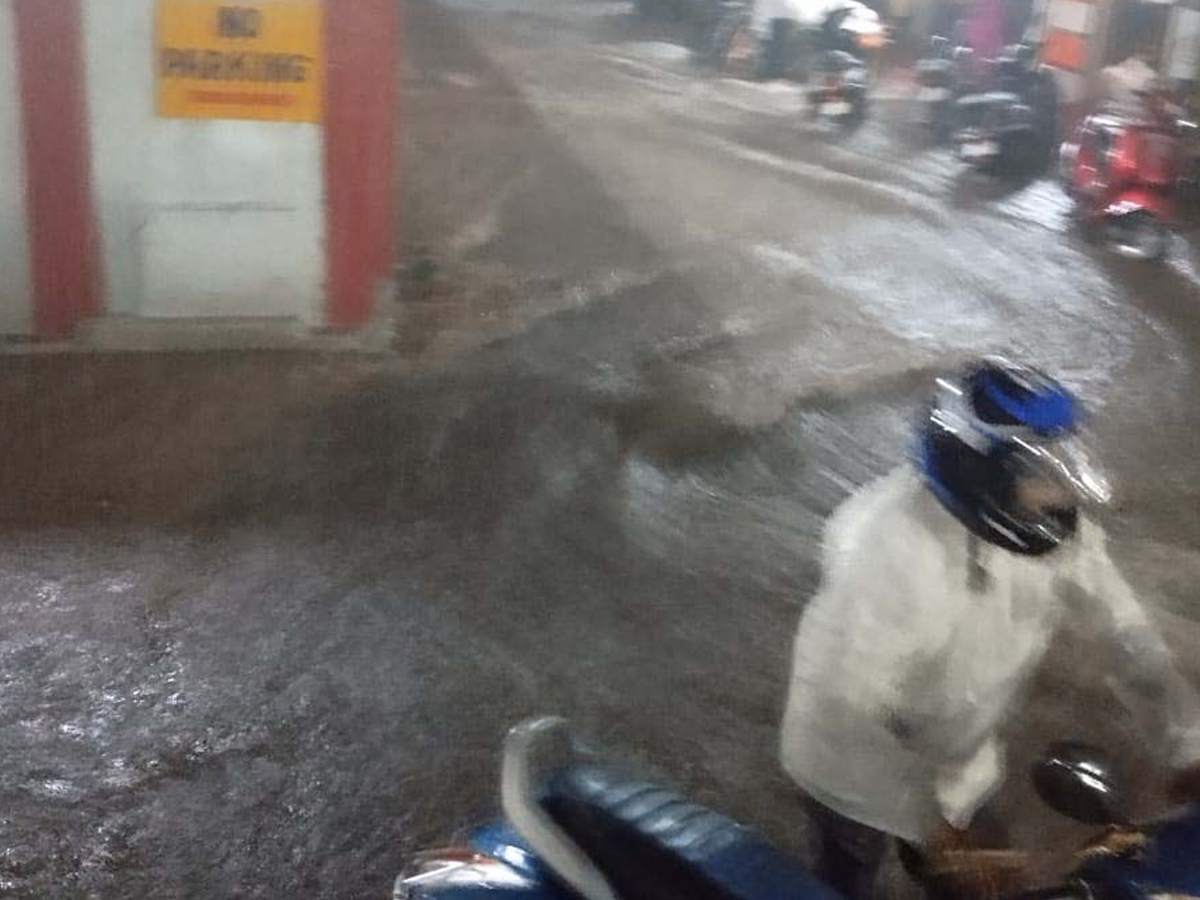 Rains_20in_20HYD3.jpg 5