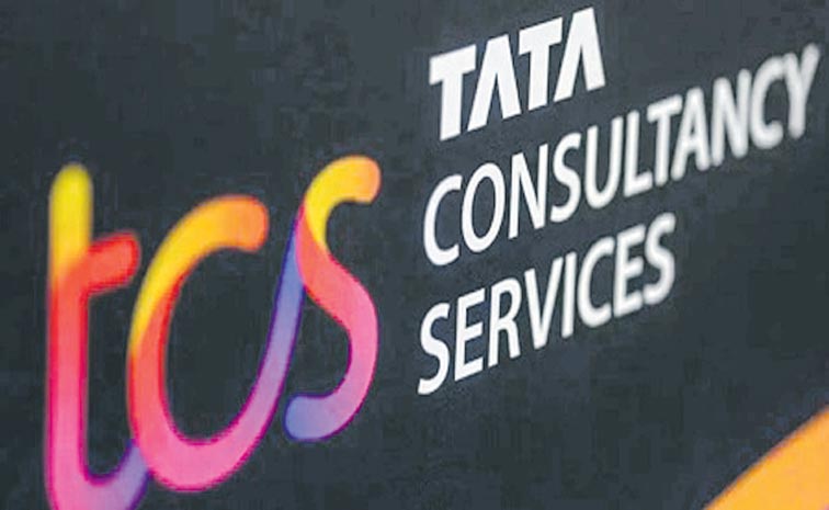 TCS-EMPLOYEES.jpg