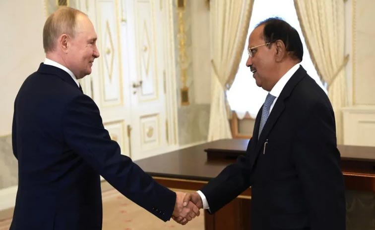 putin-doval.jpg