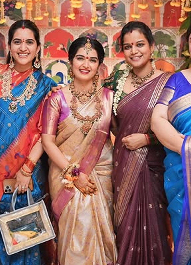 varalakshmi_20vratham_20actress5.jpg 6