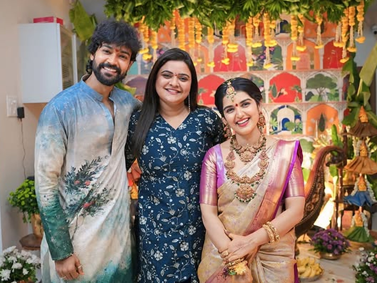 varalakshmi_20vratham_20actress7.jpg 8
