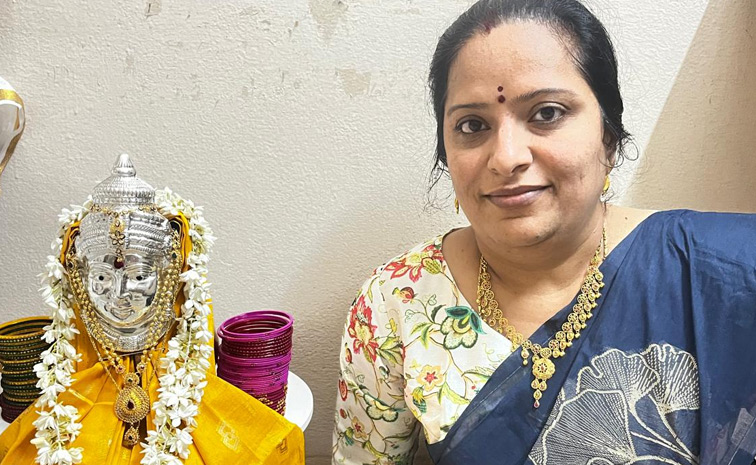 varalakshmi_selfie_photo_7.jpg 20
