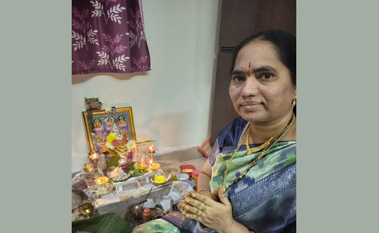 varalakshmi_selfie_photo_9.jpg 22